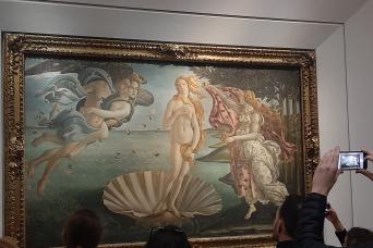 florence-visite-de-galerie-des-offices-coupe-file