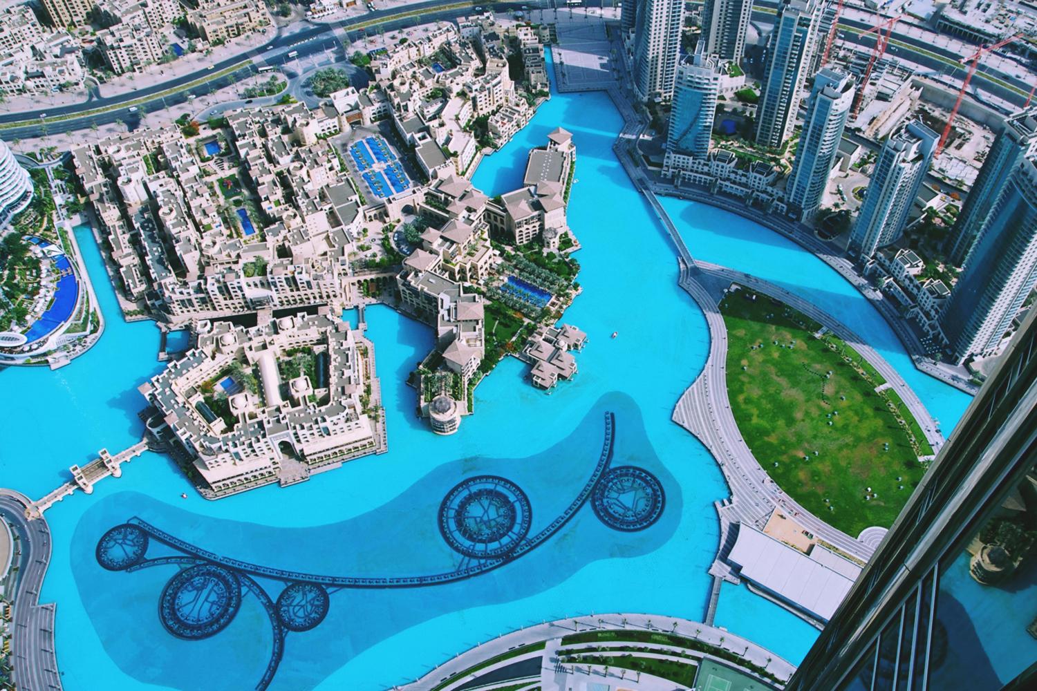 At the TOP Burj Khalifa Tour At the TOP Burj Khalifa Tour