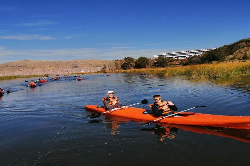 uros-floating-island-kayak-experience-3