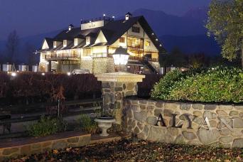 Viña Alyan Sunset Wine Experience