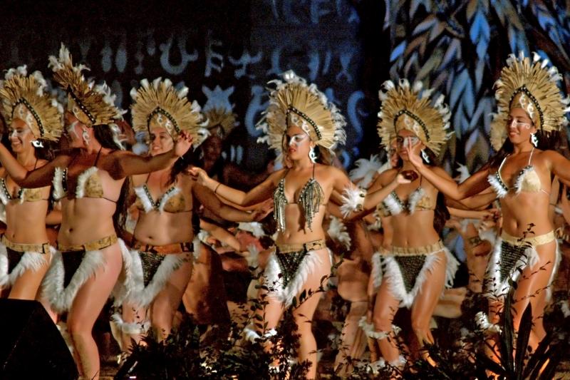 dinner-with-rapa-nui-show-on-easter-island-3