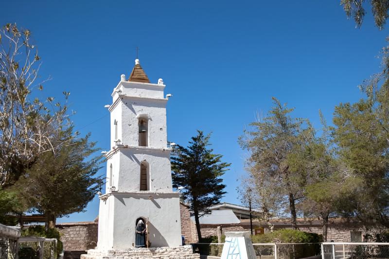 salar-de-atacama-toconao-oasis-and-salt-in-san-p-1