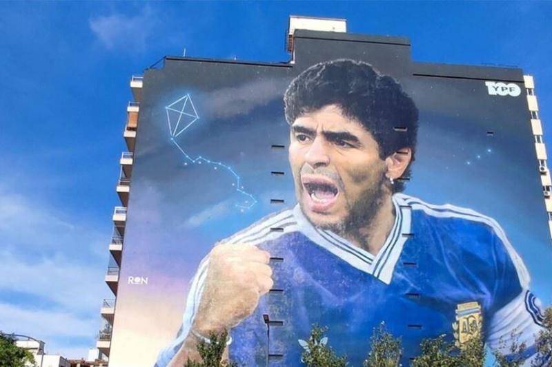 football-legends-graffiti-tour-messi-maradona-2