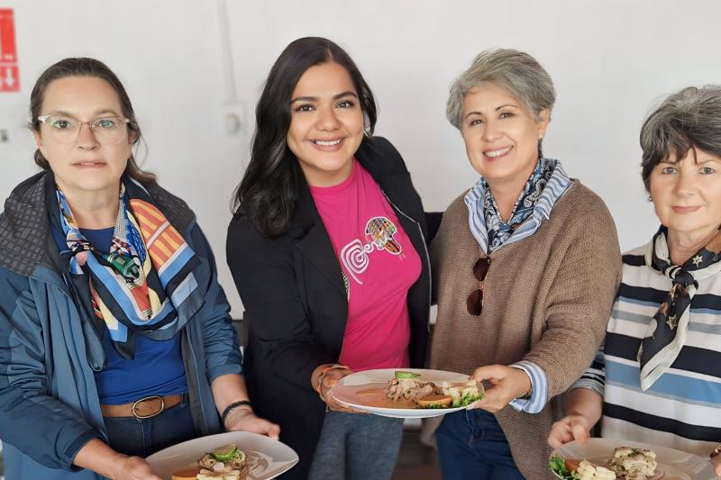 market-experience-and-ceviche-cooking-class-6