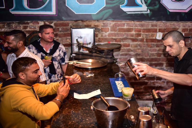 rio-de-janeiro-pub-crawl-1