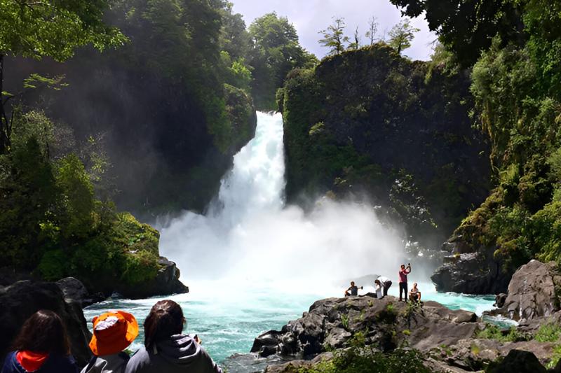 adventure-to-huilo-huilo-biological-reserve-3
