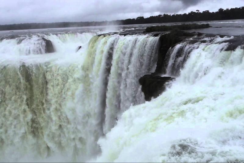 iguazu-falls-private-day-trip-from-buenos-aires-wi-2