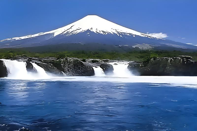 esmeralda-route-petrohue-falls-todos-los-santos-4