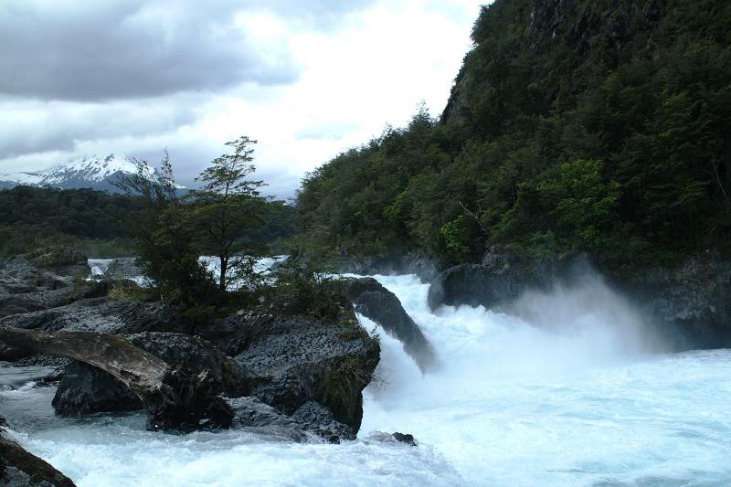 active-bike-route-pedal-through-petrohue-falls-2