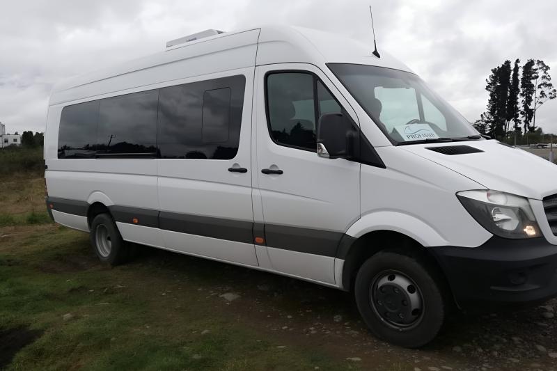 transfer-from-hotel-to-castro-airport-chiloe-isla-2