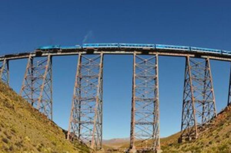 train-to-the-clouds-from-san-antonio-de-los-cobres-2