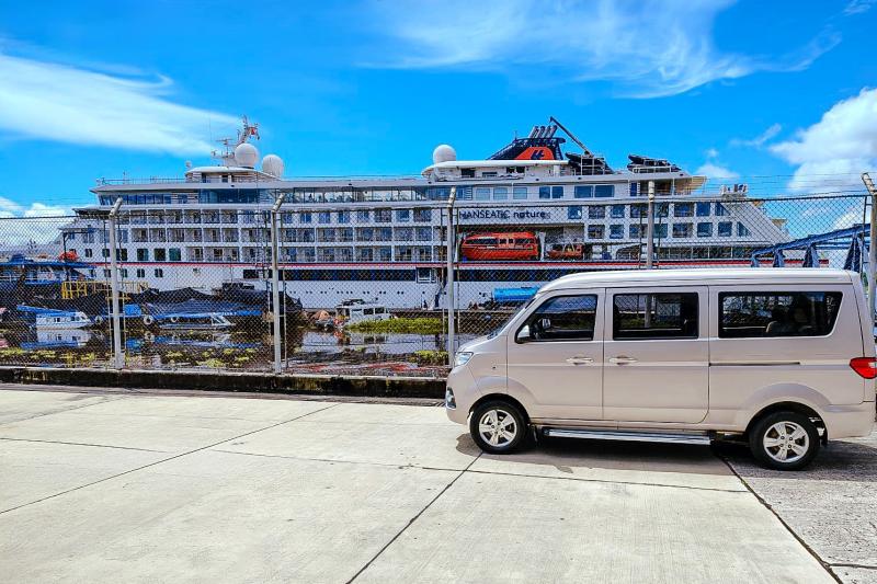 iquitos-airport-arrival-night-transfer-2