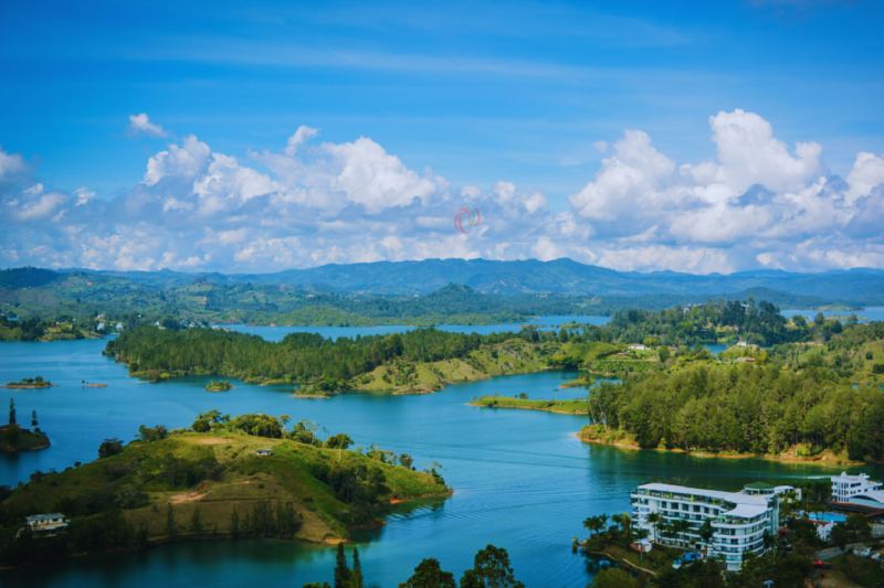 group-tour-to-guatape-and-el-penol-5