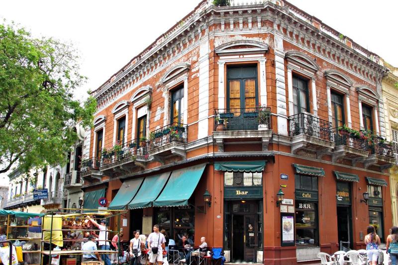 buenos-aires-culture-gastronomy-tour-1