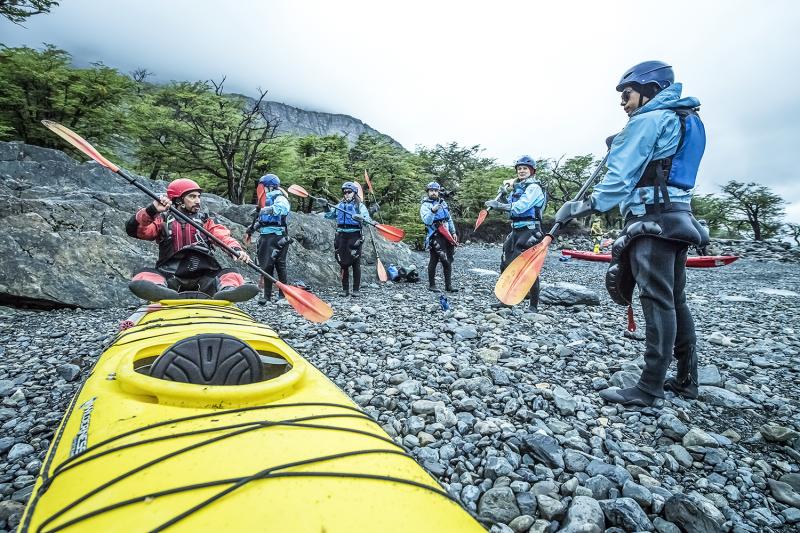 grey-lake-kayak-experience-5