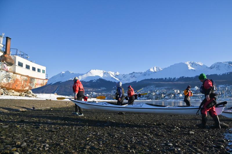 kayak-adventure-in-the-end-of-the-world-3