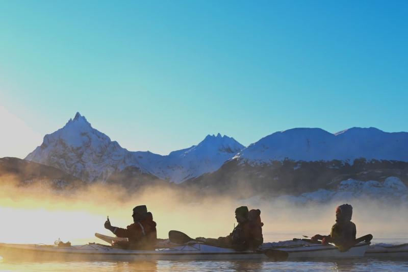 kayak-adventure-in-the-end-of-the-world-4