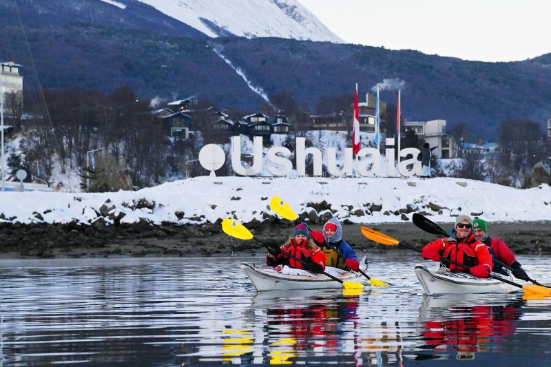 kayak-adventure-in-the-end-of-the-world-6