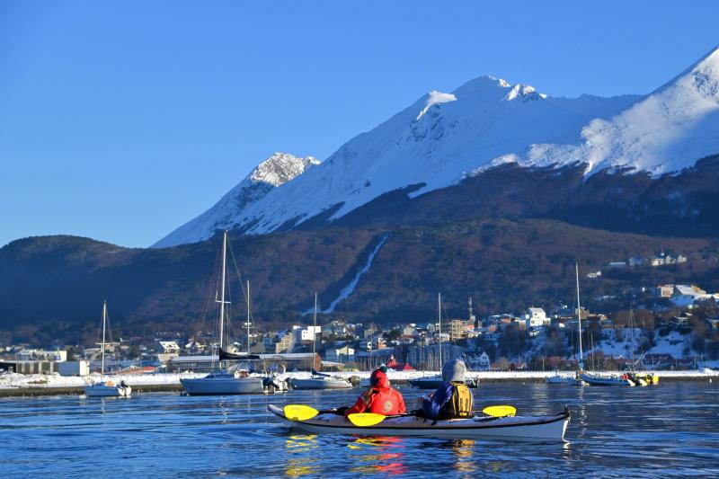kayak-adventure-in-the-end-of-the-world-9