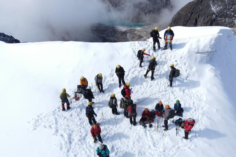 climbing-nevado-mateo-from-huaraz-2