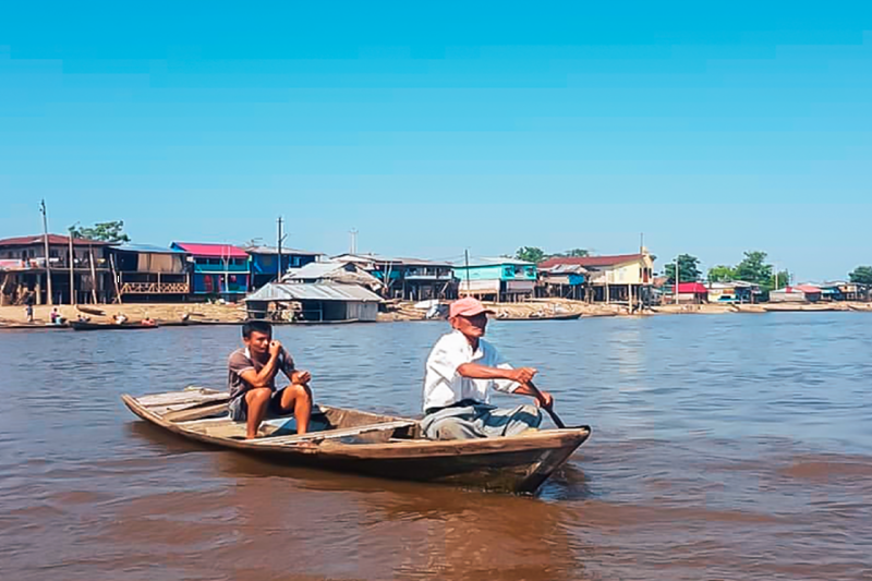 belen-market-and-floating-houses-from-iquitos-1