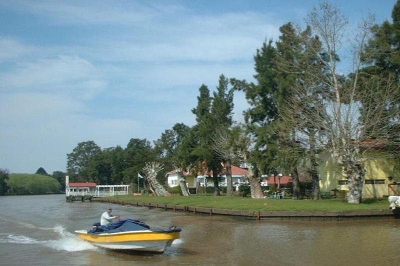 private-tigre-delta-river-cruise-with-gourmet-lu-4