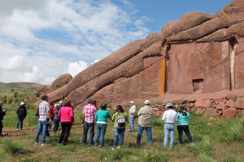 aramu-muro-and-cemetery-of-molloco-1