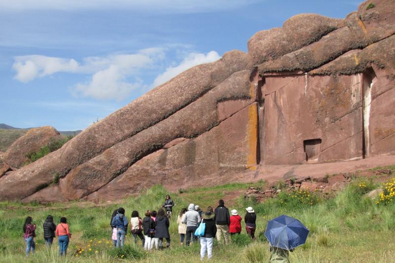 aramu-muro-and-cemetery-of-molloco-4