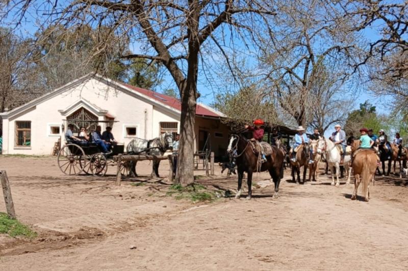 buenos-aires-countryside-estancia-day-at-el-ombu-7