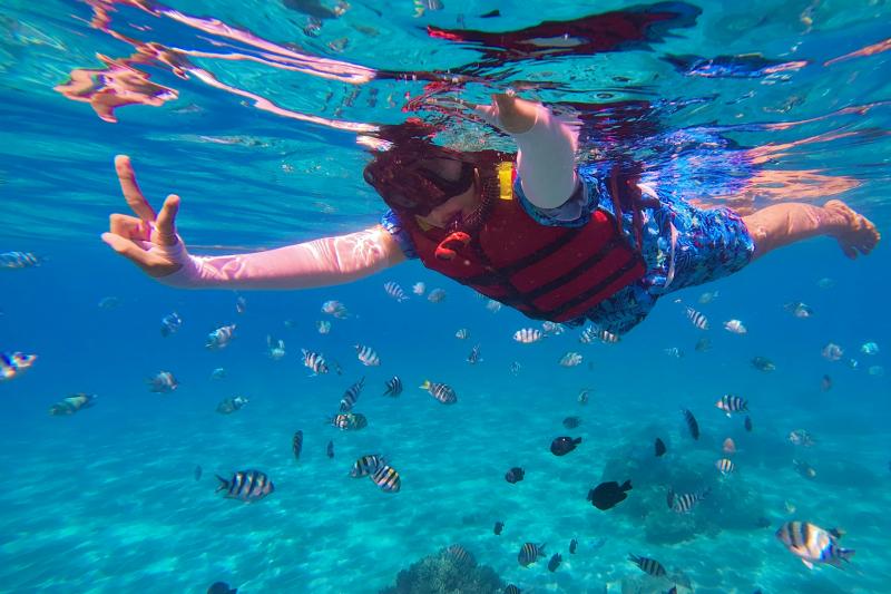 island-sunset-with-sailing-at-san-andres-2