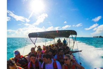 Johnny Cay and Natural Aquarium in San Andres
