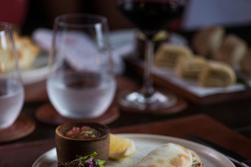 la-ventana-vip-dinner-show-with-wine-tasting-6