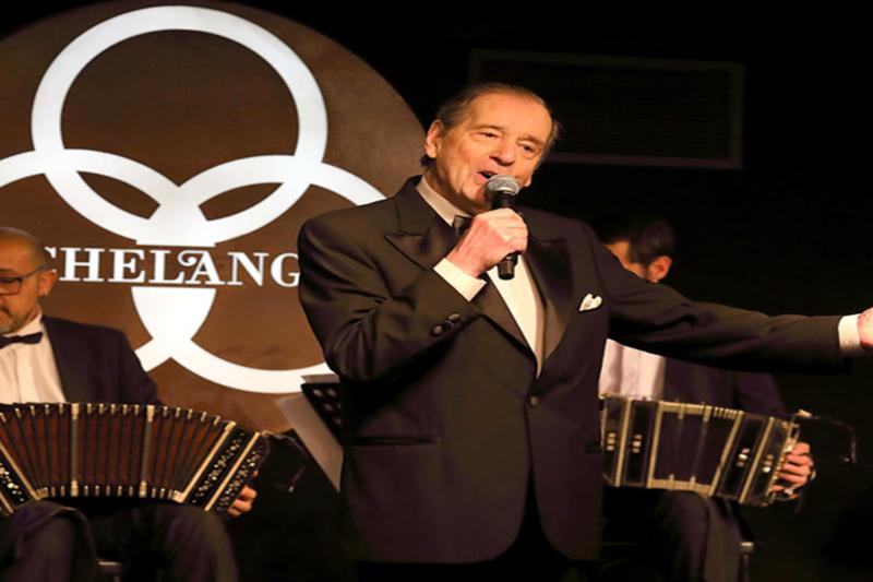 michelangelo-dinner-show-wine-tasting-3