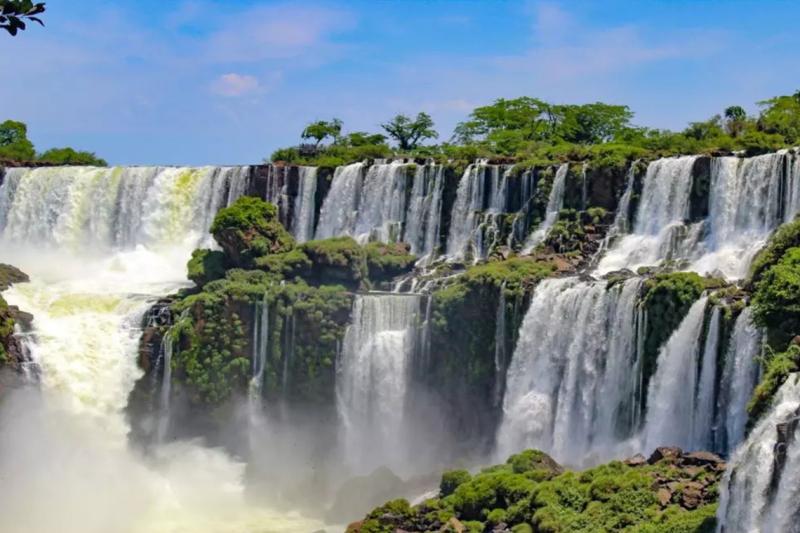 iguazu-falls-tour-with-transfers-and-entry-ticket-3
