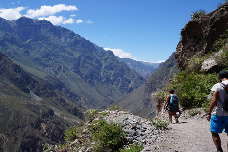 2-day-colca-canyon-trek-shared-room-transpgui-1