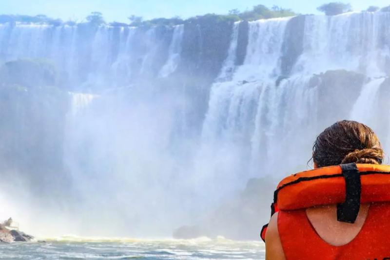 argentine-falls-guided-tour-with-entry-ticket-and-1