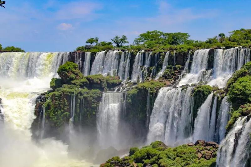 argentine-falls-guided-tour-with-entry-ticket-and-2