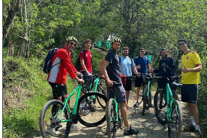 medellin-mountain-bike-tour-with-lunch-pickup-1