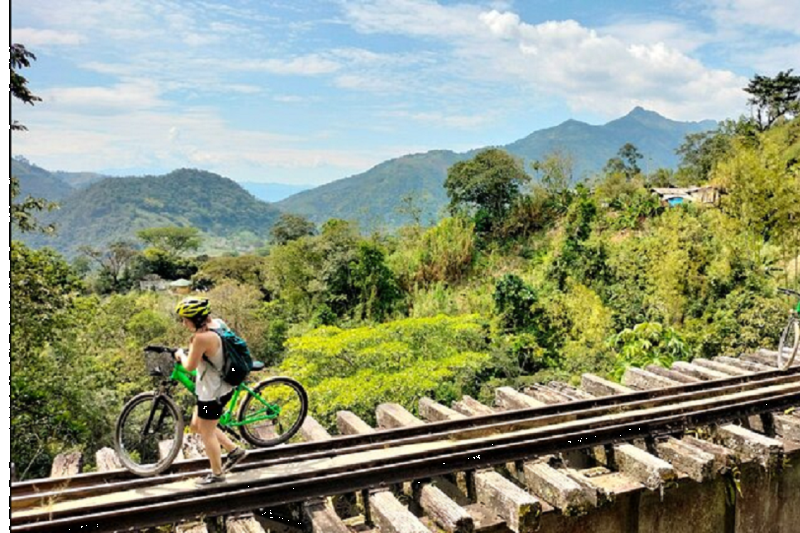 medellin-mountain-bike-tour-with-lunch-pickup-2
