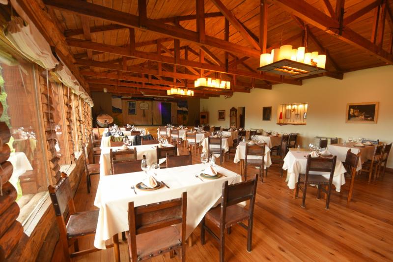 dinner-show-at-estancia-25-de-mayo-el-calafate-4