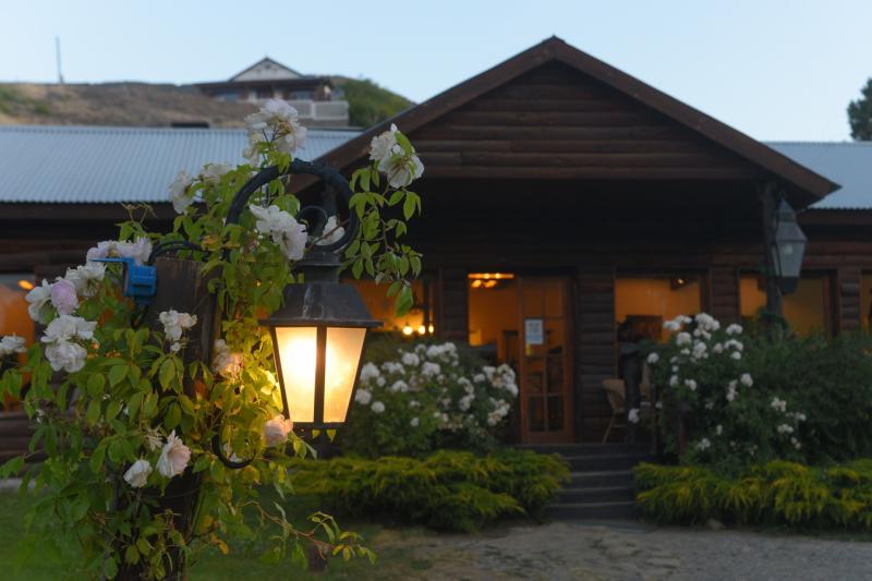 dinner-show-at-estancia-25-de-mayo-el-calafate-6