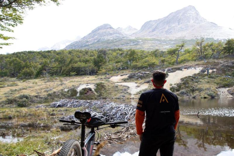 electric-bike-tour-to-beban-cascade-in-ushuaia-2