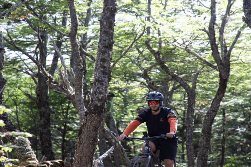 electric-bike-tour-to-beban-cascade-in-ushuaia-4