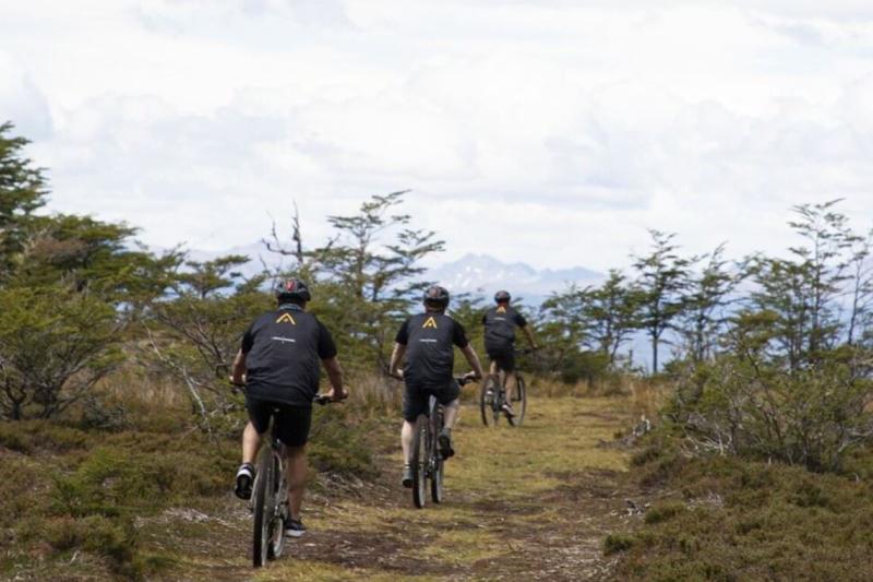 electric-bike-tour-to-beagle-viewpoint-in-ushuaia-4