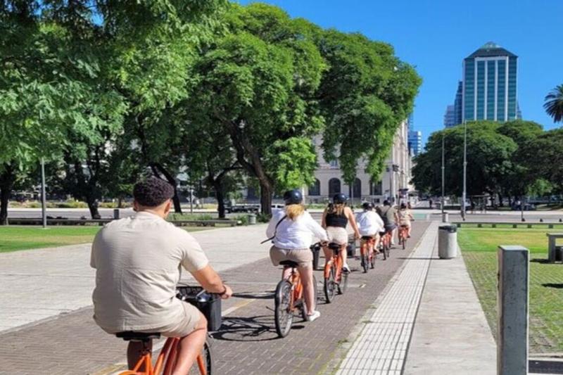 buenos-aires-bike-boat-tour-la-boca-and-puerto-6
