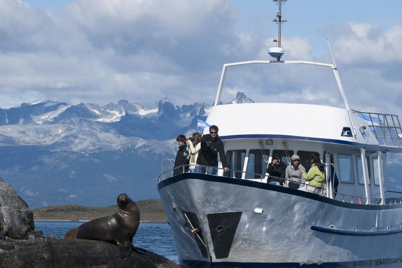 beagle-channel-yacht-sailing-7
