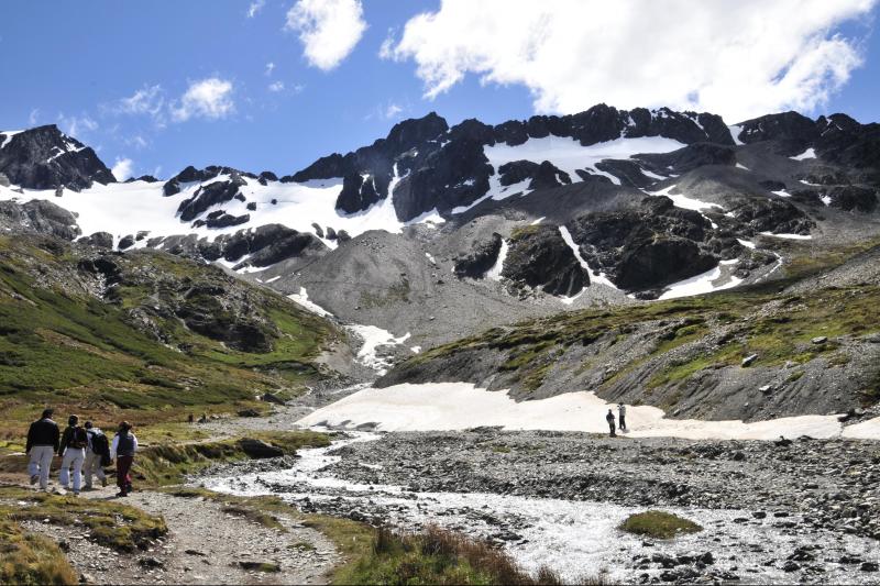 martial-glacier-trekking-2