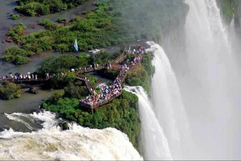 small-group-iguazu-falls-brazilian-side-5