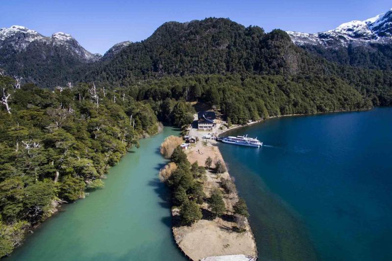 puerto-blest-and-falls-boat-ride-tour-1