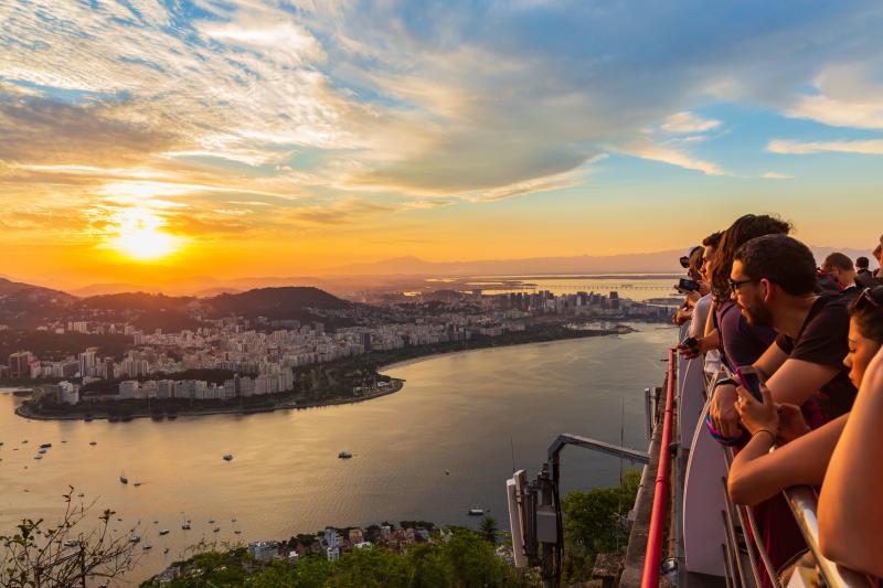 christ-the-redeemer-sunset-at-sugarloaf-2